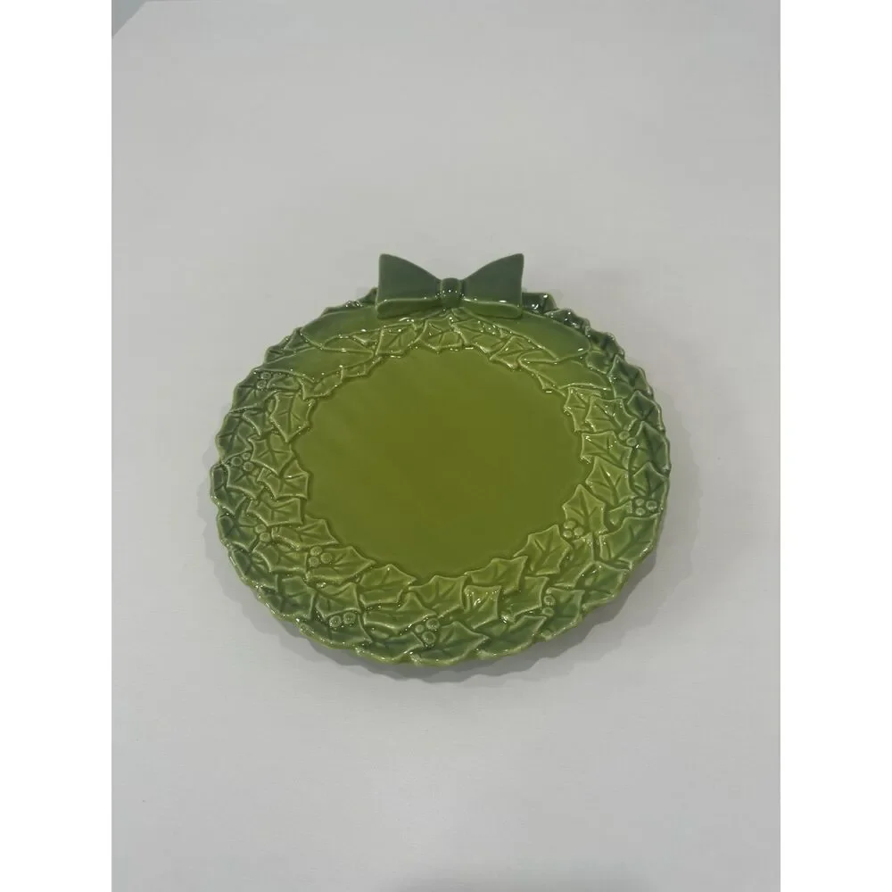 Grasslands Road Green Holly Wreath Ceramic Christmas Plate